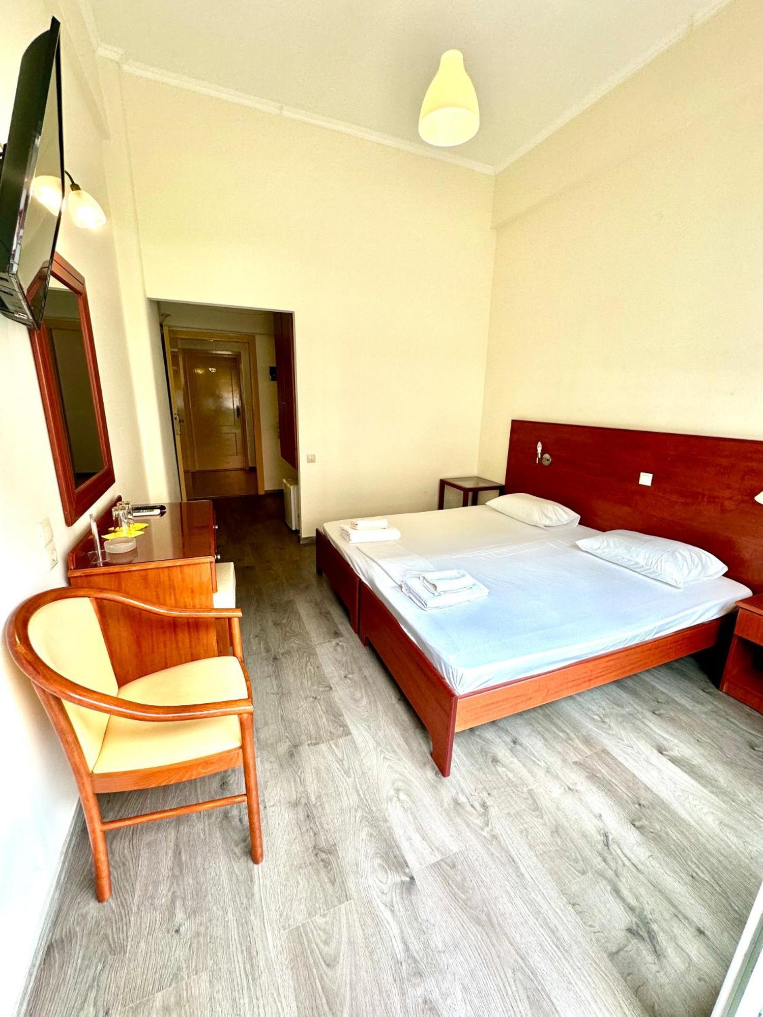 Hotel Akti Loutráki Zimmer foto
